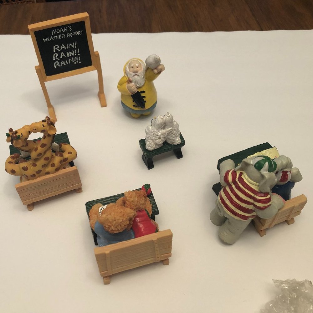 Noah's Ark Vintage Terry's Village School House Resin Set New Mint Original Box